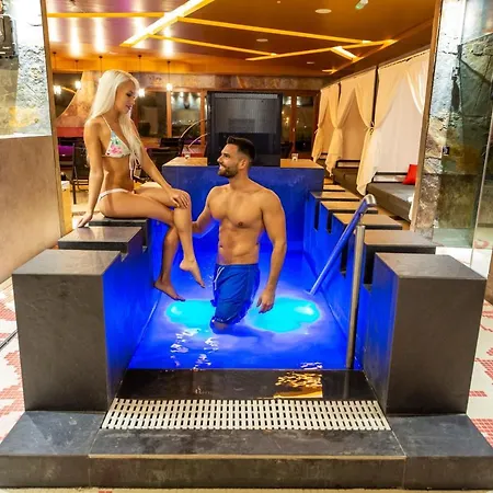 Allure & Hotel 4*