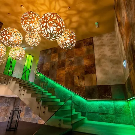 Allure Healthy & 4* Eger