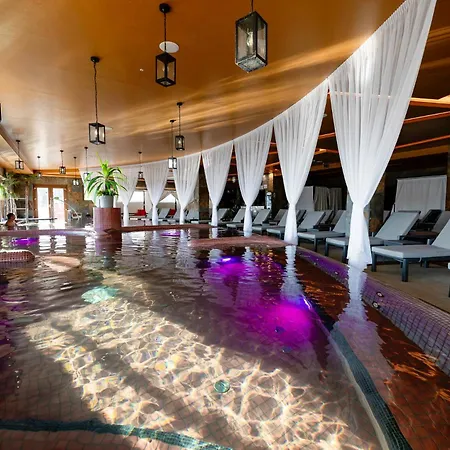 Allure Hotel & Spa Hotell Eger